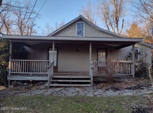 262 Lake Rd, Berne, NY 12023