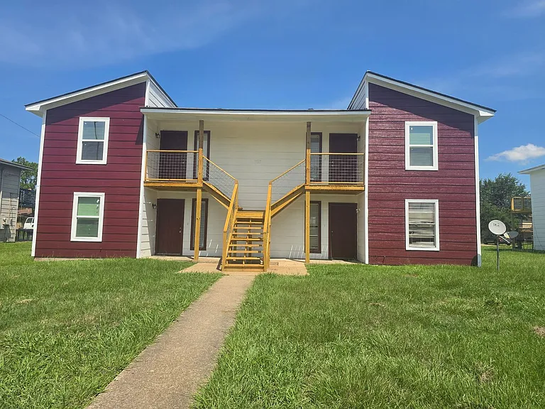 707 Vassar Ct — Photo 14