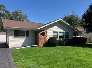 1818 Hazelwood Dr, Lindenhurst, IL