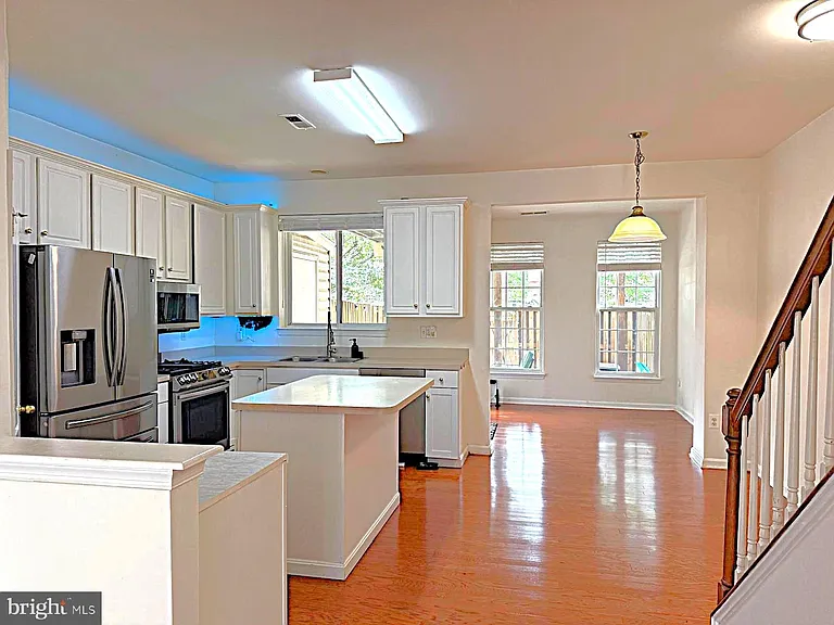 13129 Park Crescent Cir — Photo 5