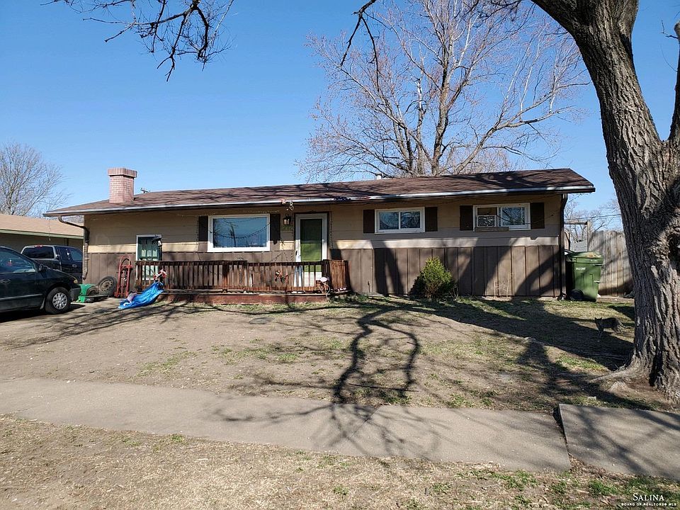1st image of 1212 Andrew Ave