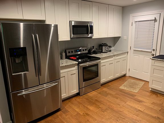 2nd image of 148 Tahoma Dr