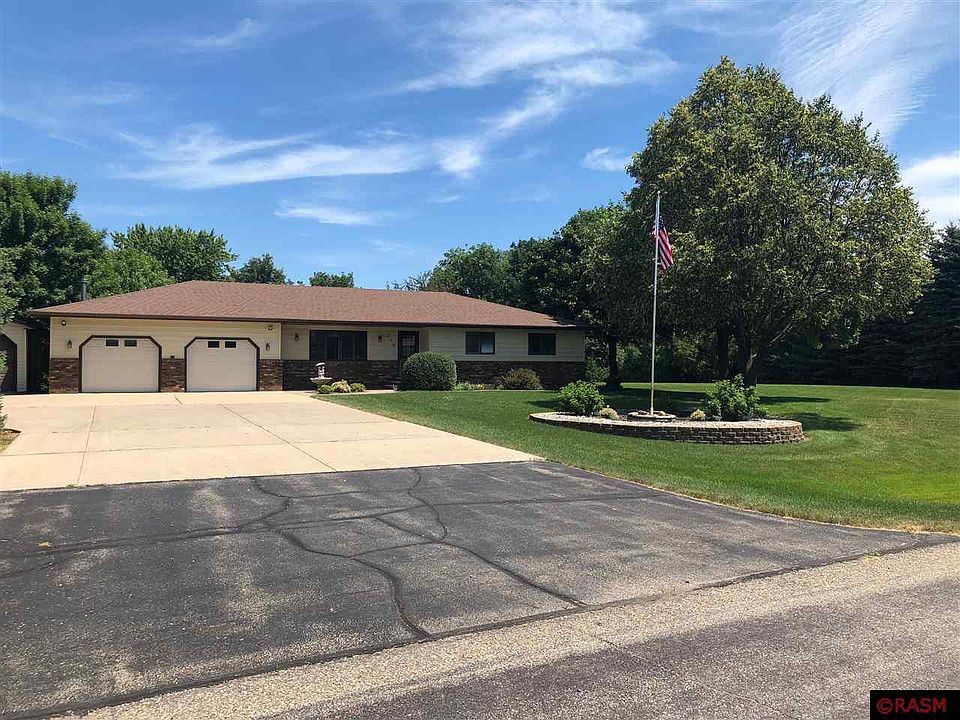 1st image of 320 Hensonshire Dr
