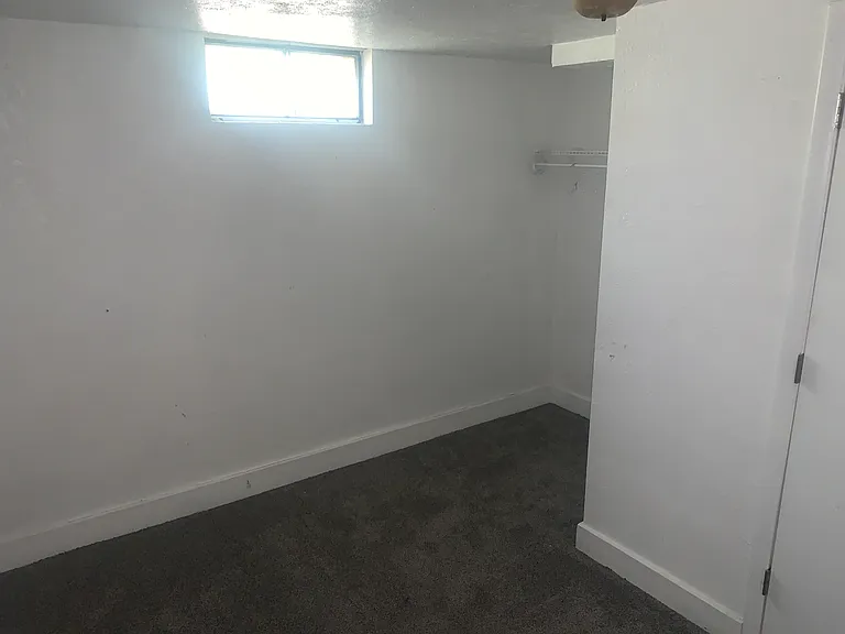 1522 Hall Ave #B — Photo 5