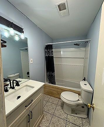 5th image of 1105 Cherry Ln