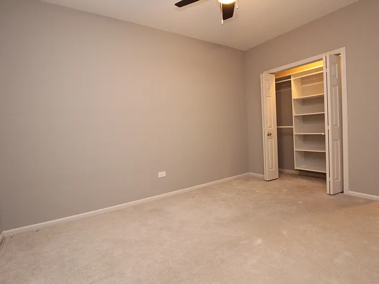 617 W Drummond Pl #GCW — Photo 17