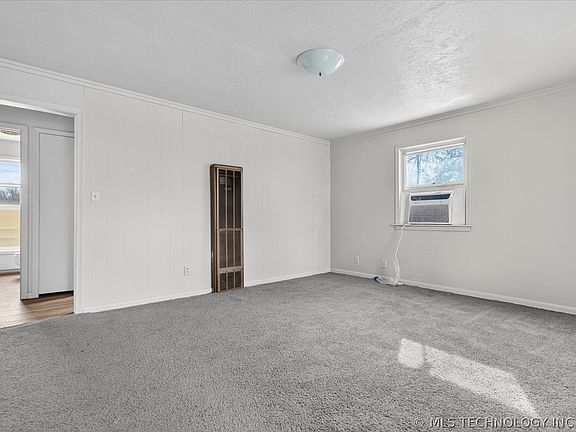 4th image of 116 NW Cass Ave