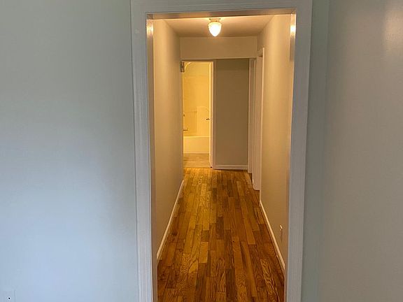 4th image of 785 Sylvan Dr