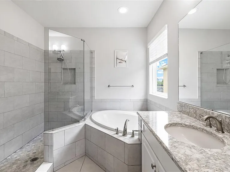 8029 Clementine Ln — Photo 29