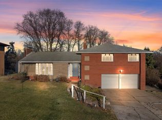 2468 Saunders Station Rd, Monroeville, PA 15146