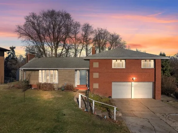 2468 Saunders Station Rd, Monroeville, PA 15146