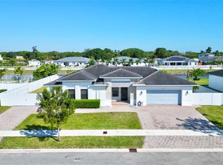 13631 SW 189th St, Miami, FL 33177