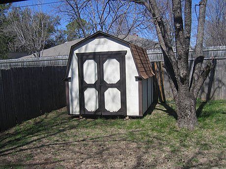 5th image of 3101 NE 10th St