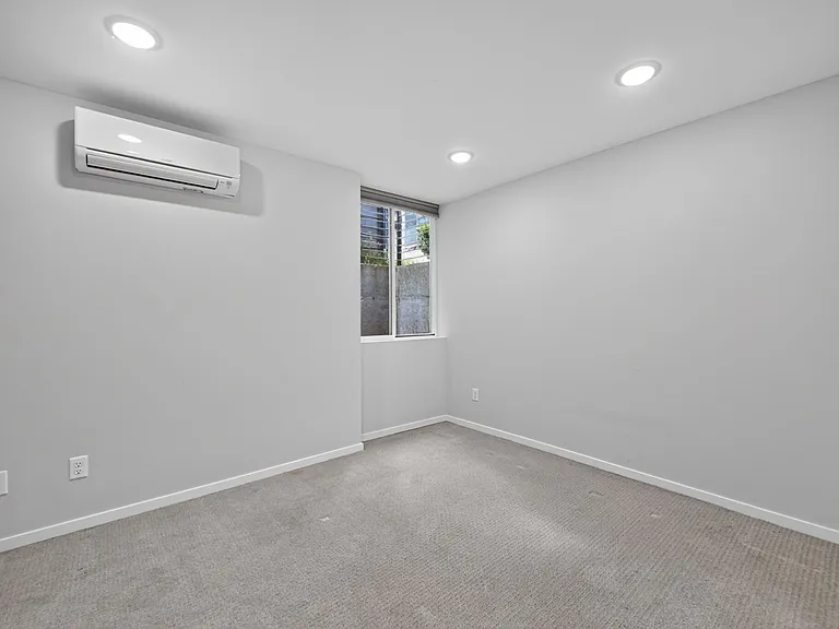 1472 21st Ave — Photo 15