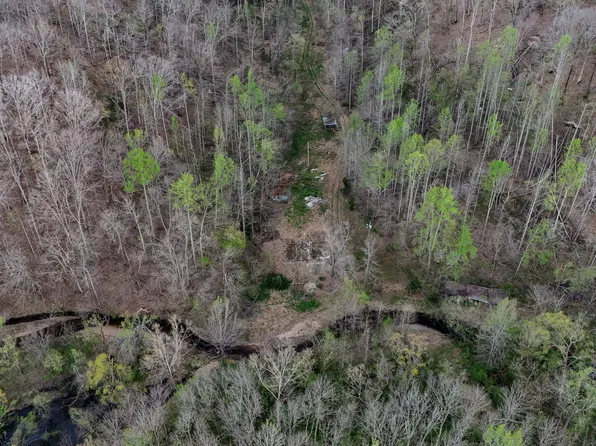 1755 Williams Rd, Centerville, TN 37033