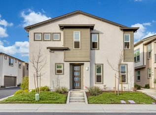 4222 Ocean Ln, Elk Grove, CA 95757