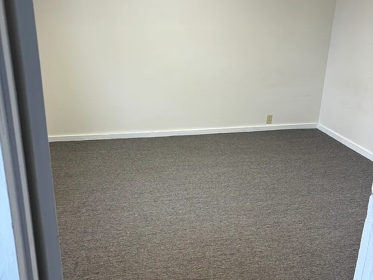 251 Main St #1 — Photo 3