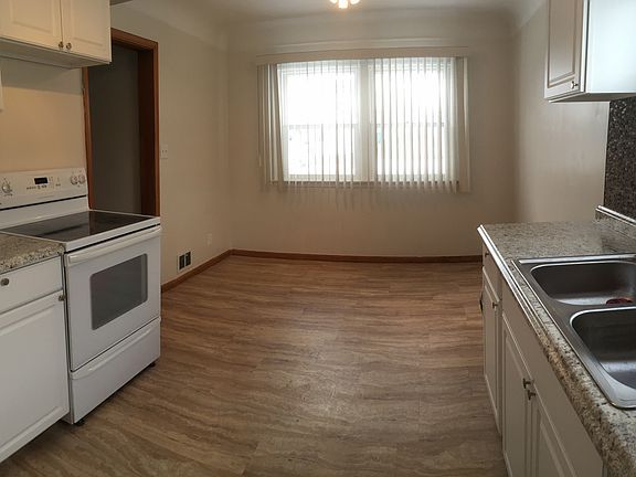 5th image of 1407 Stewart Ave