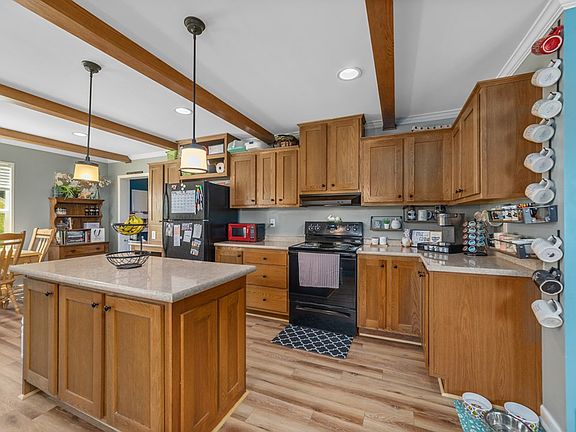 4th image of 1186 Case View Rd