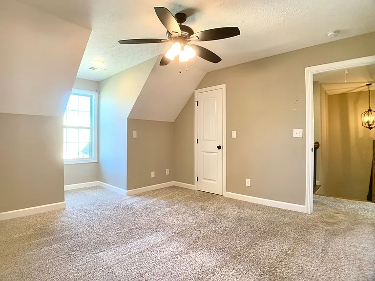 214 Penelope Ln — Photo 31