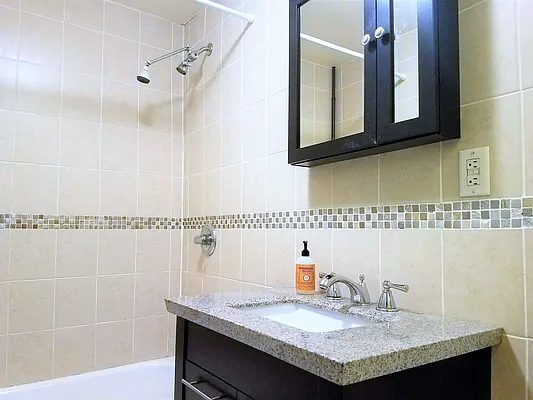 Rented by Luxor Homes & Investment Realty | media 4
