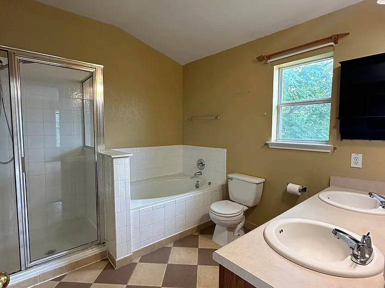 9426 Santa Fe Rdg — Photo 6