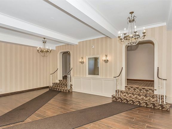 4th image of 102 S Village Ave APT 3F