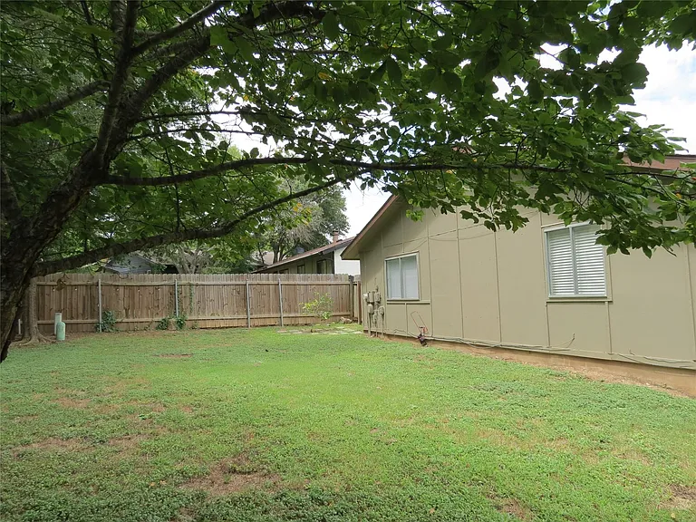 6803 Rearden Rd — Photo 24