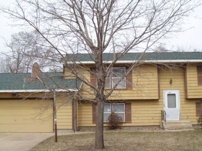 651 N 2nd St, New Richmond, WI, 54017