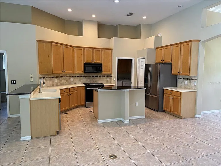 6506 Waters Edge Way — Photo 8