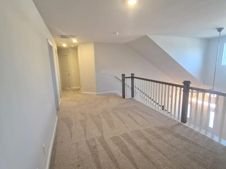 301 Harvest Dr — Photo 26