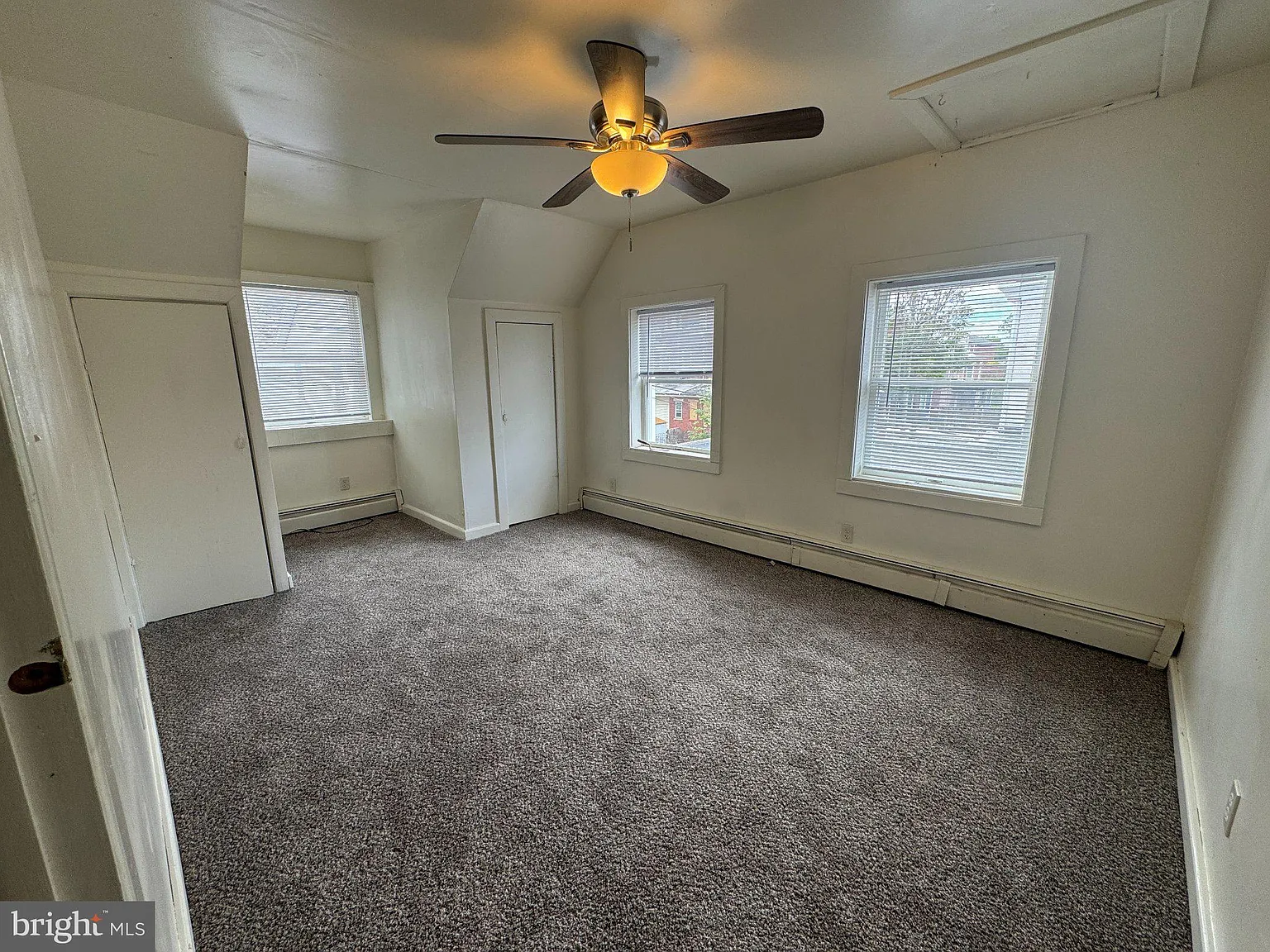 2 bed, 1.0 bath, 800 sqft, $1,600 — Photo 4