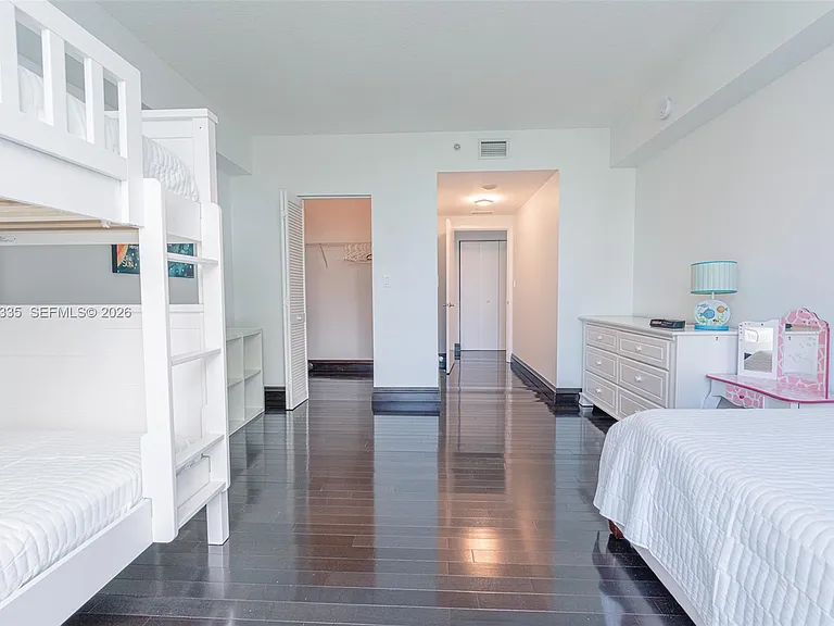 335 Biscayne Blvd #1009 — Photo 23