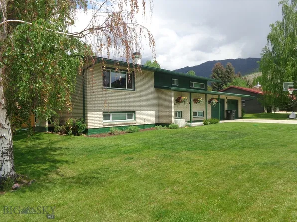 117 Rocky Mountain Ln, Butte, MT 59701