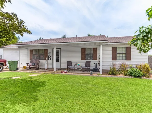 104 Detroit St, Hoxie, AR 72433