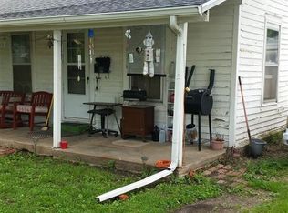 220 E Seward Ave, Burlingame, KS 66413