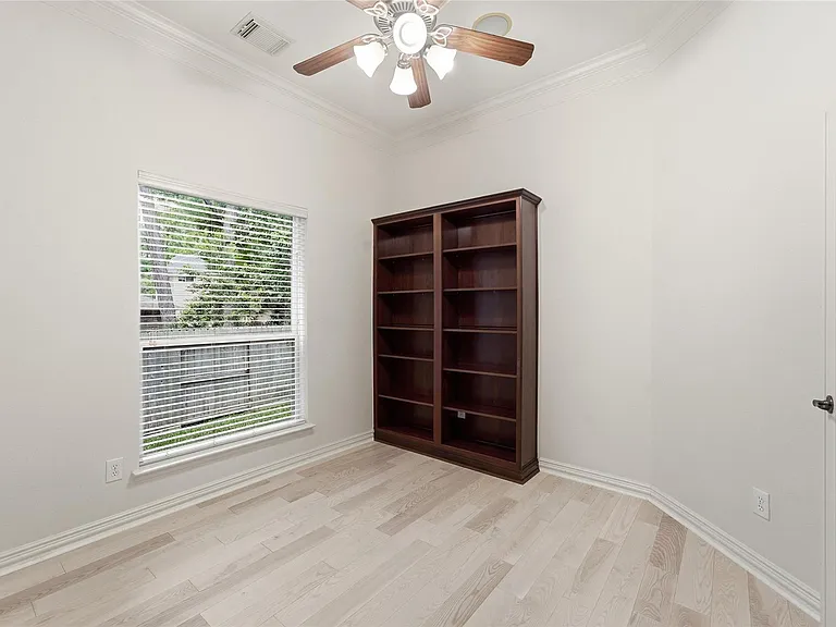 58 N Scribewood Cir — Photo 13