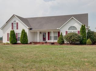 112 Hazelnut Ln, Unionville, TN 37180