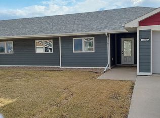 2202 S Merton St, Aberdeen, SD 57401