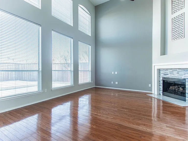1521 Hidden Cove Ct — Photo 7