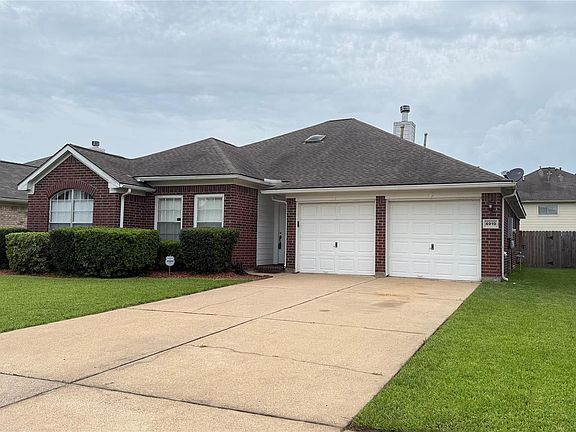 2nd image of 4919 Lochman Ln
