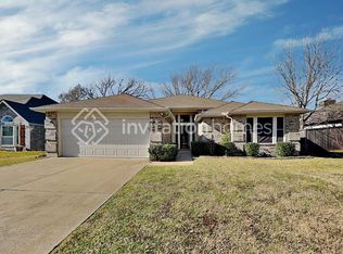 4133 Scotland Dr, Grand Prairie, TX 75052
