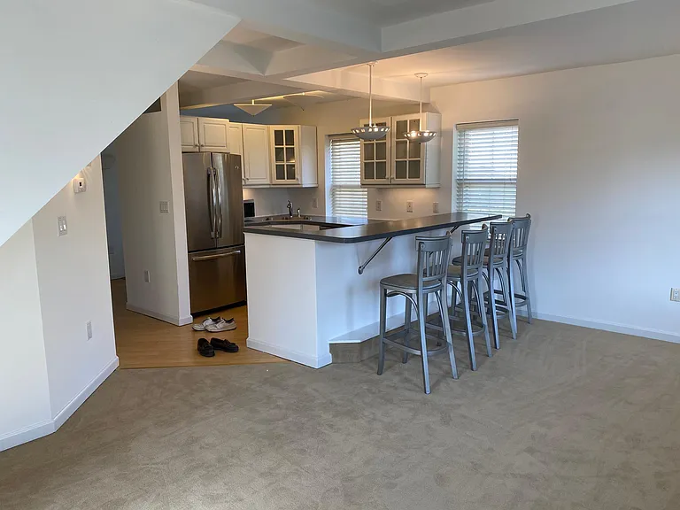 18 Berrian Pl #B — Photo 38