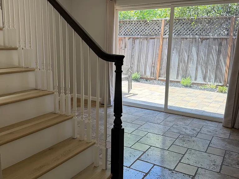 1003 Live Oak Ter — Photo 4