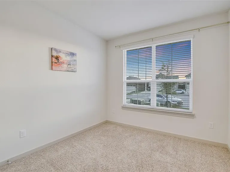 2244 Alamar Walk — Photo 13