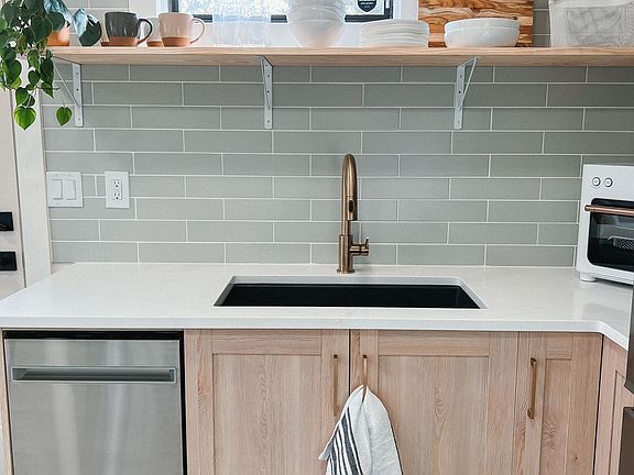 5th image of 2301 2nd Ave S #3