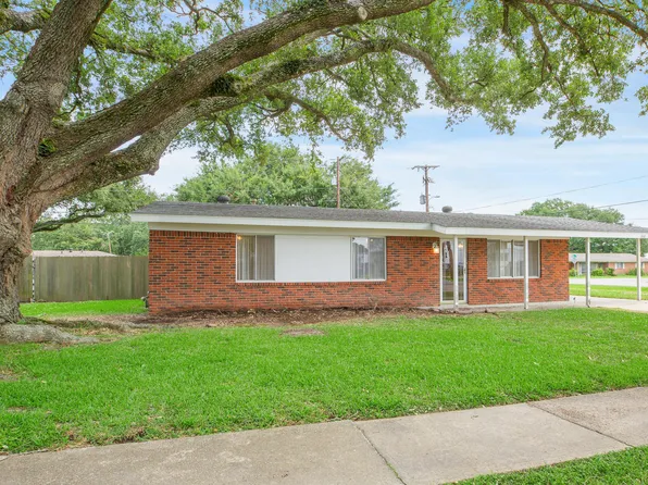 100 Maple Dr, Lafayette, LA 70506