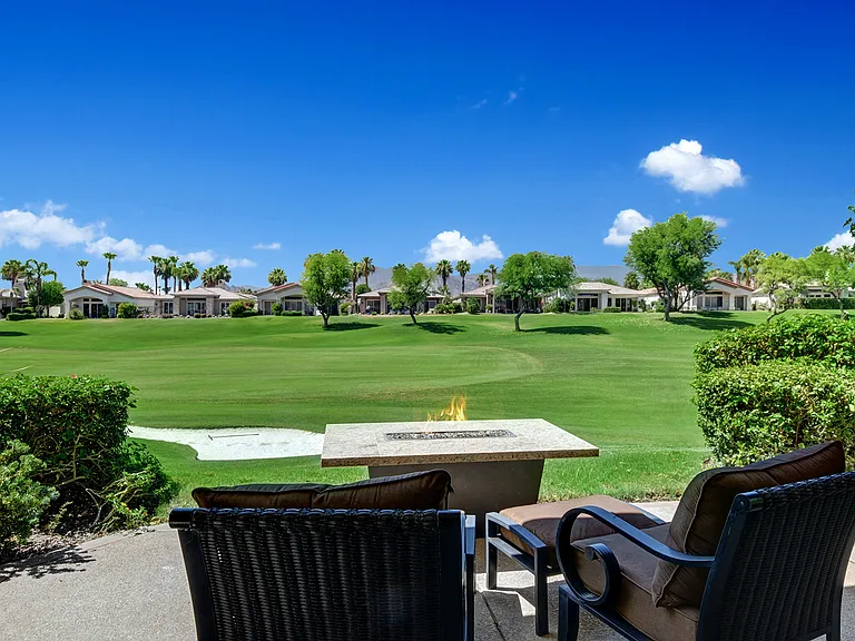 383 Desert Holly Dr — Photo 30