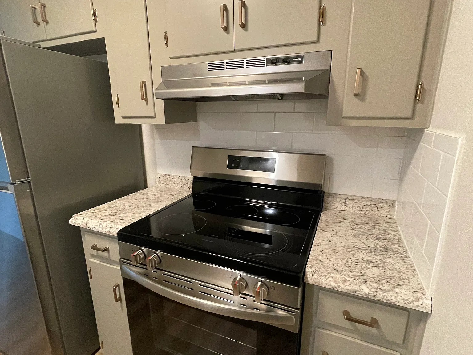 1521 W Court St — Photo 1