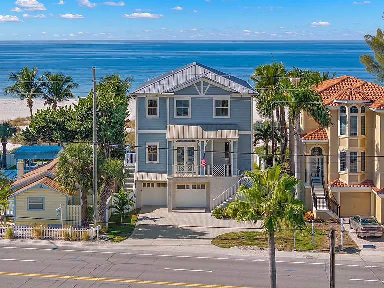 10042 Gulf Blvd — Photo 81